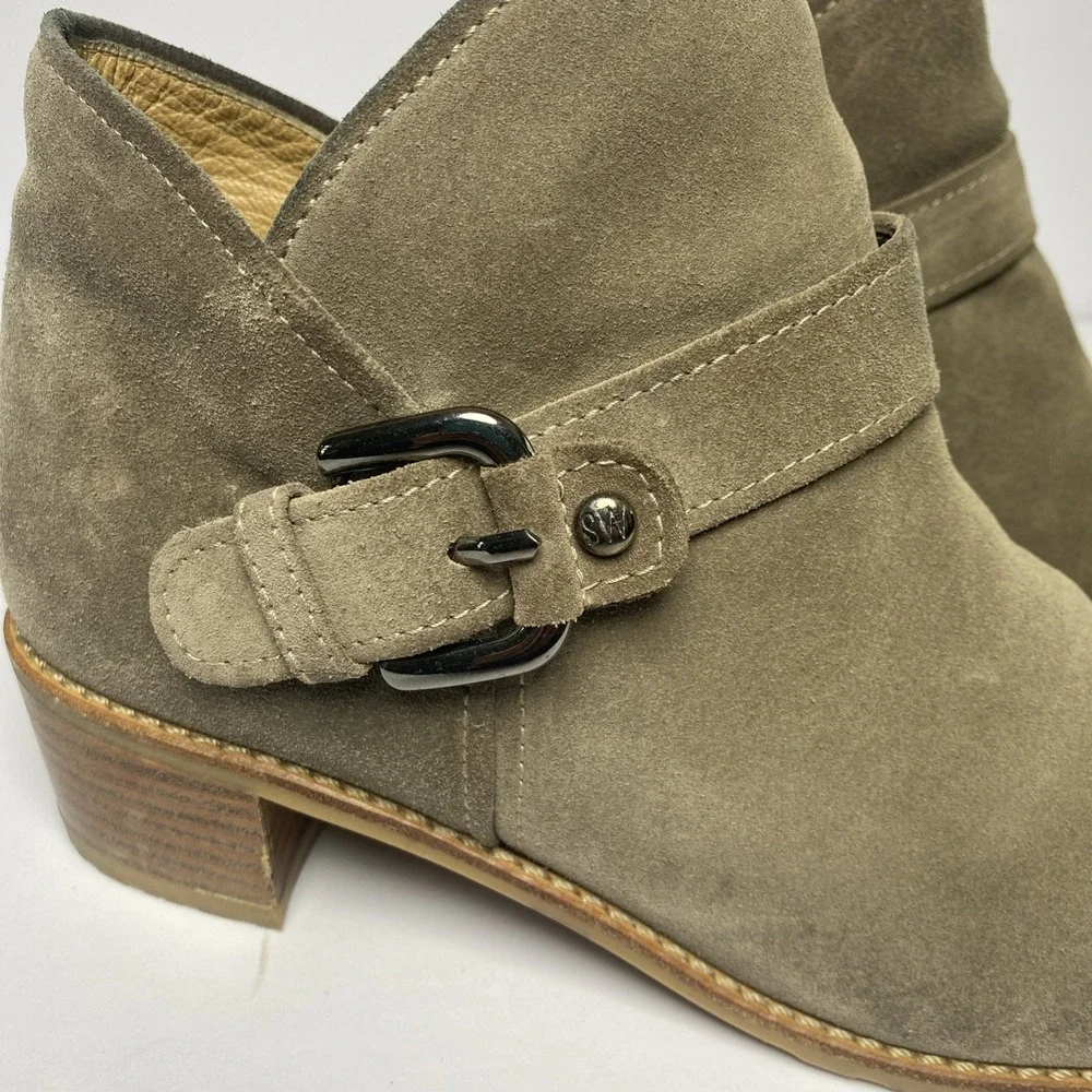 Stuart Weitzman Dude Taupe Suede Buckle Block‎ Heel Ankle Bootie Women Sz 8.5